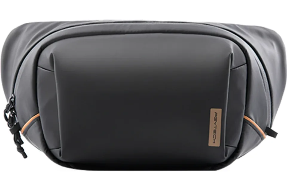 Official PGYTECH OneGo Solo V2 4L photograph in Obsidian, supplied through the Awin affiliate product feed